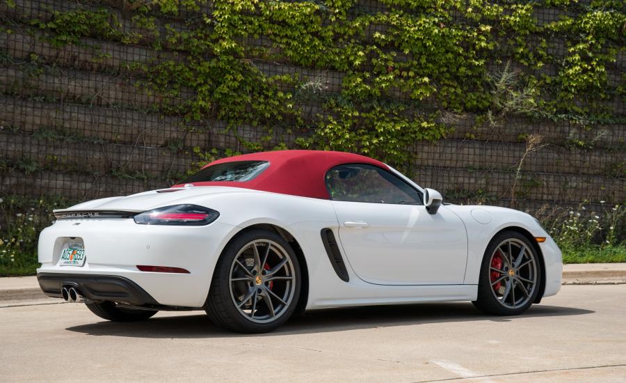  Porsche 718 Boxster S 2016 года  (NA) (фото 23 из 31)